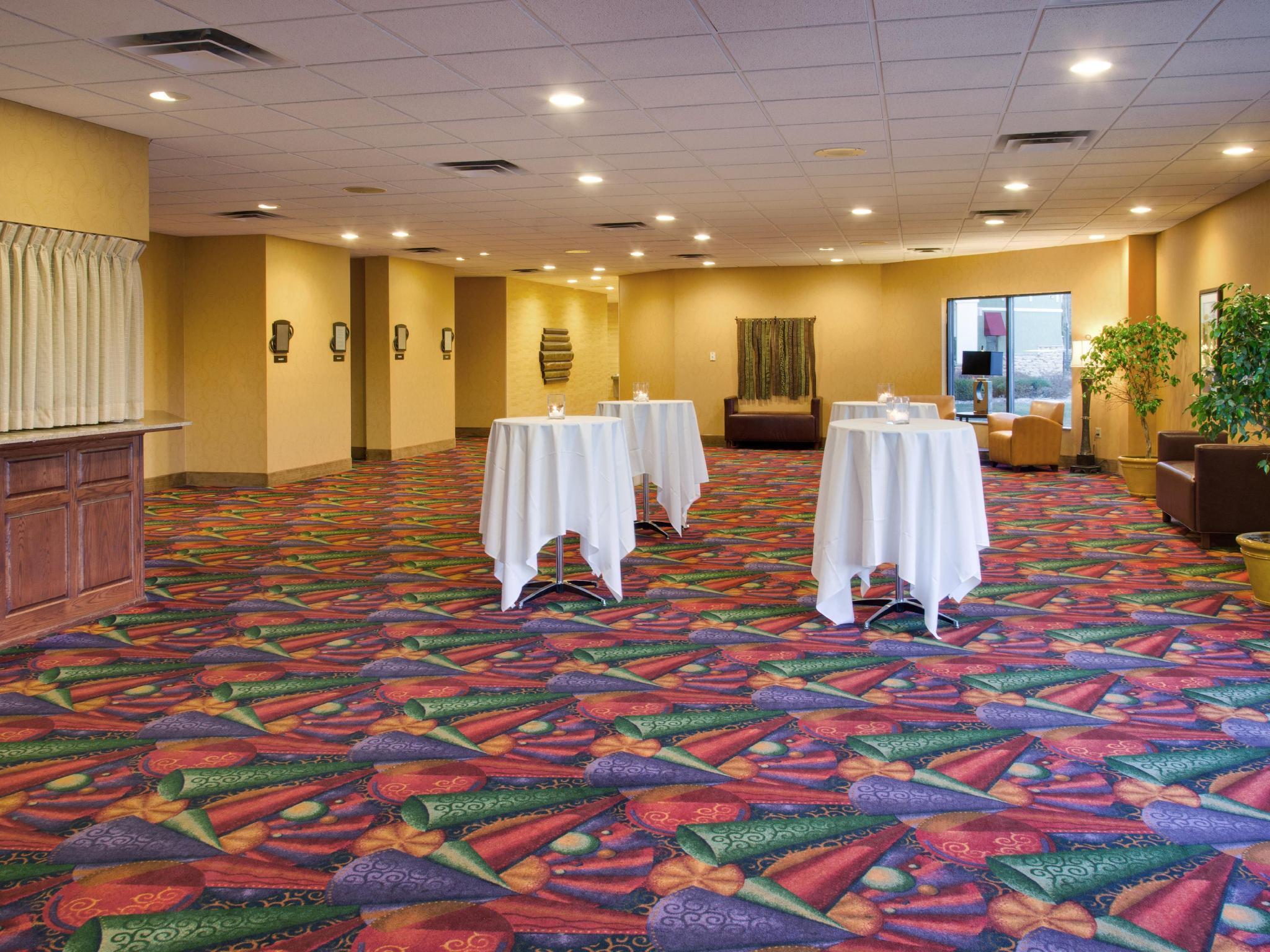 Hotel Doubletree By Hilton Austin, Mn Exterior foto